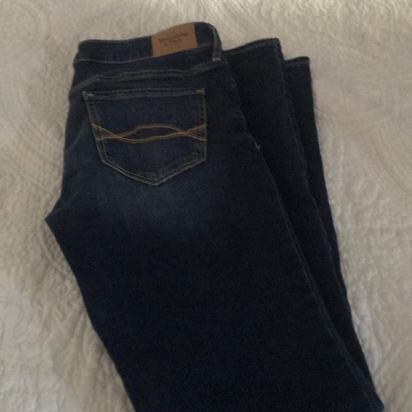 NWOT Abercrombie & Fitch jeans - Picture 1 of 2